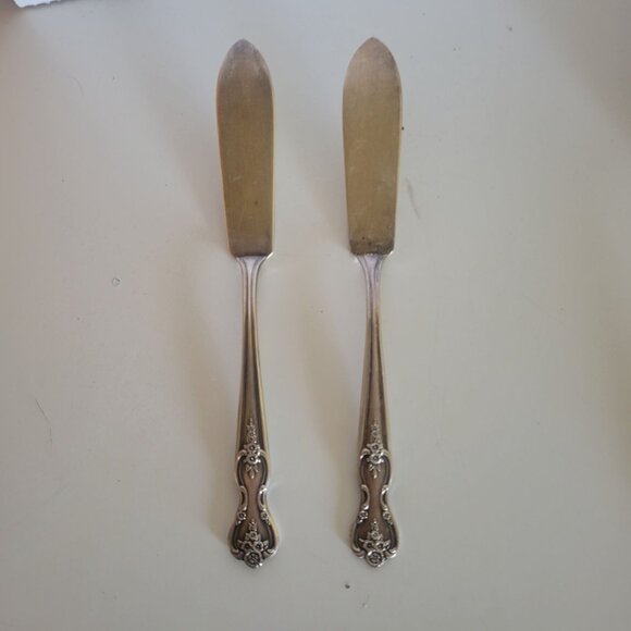Vintage Wm. Rogers Inspiration-Magnolia Silver-Plated Flatware Set Of 8 Serving - Picture 2 of 8